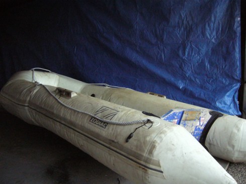 Inflatable boat paint restoration